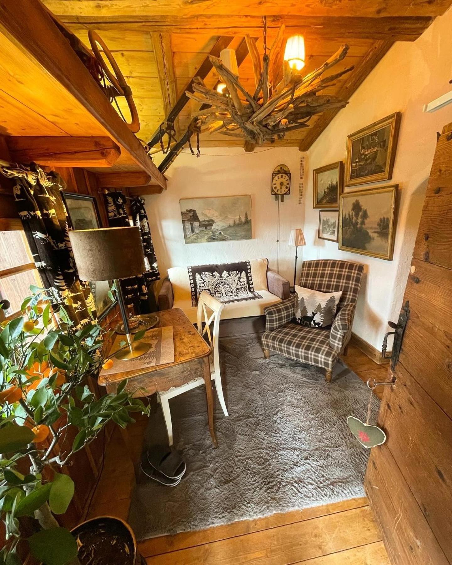 Готель La Ferme Des Vonezins Тон Екстер'єр фото
